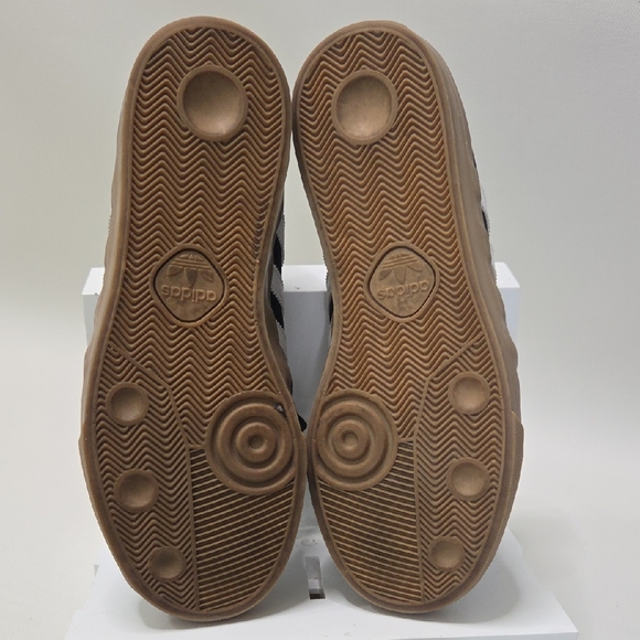 Adidas Men's Black and White Sneakers with Brown Sole - Picture 5 of 7